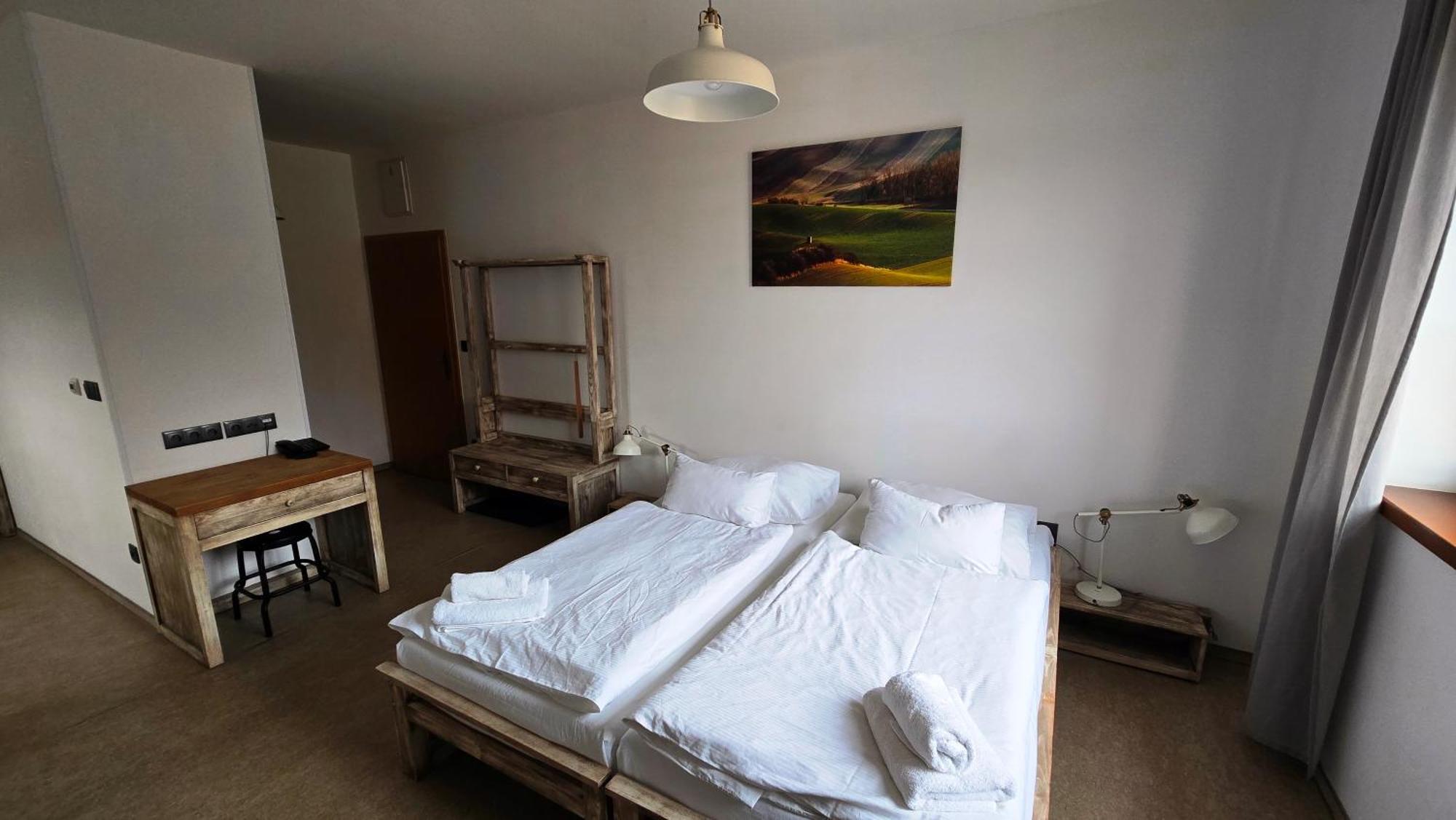 Dvur Perlova Voda Budyne nad Ohri Bagian luar foto
