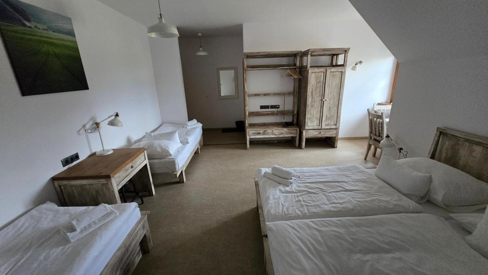 Dvur Perlova Voda Budyne nad Ohri Bagian luar foto