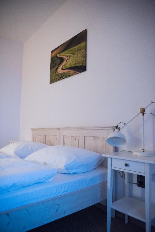 Dvur Perlova Voda Budyne nad Ohri Bagian luar foto